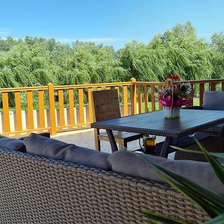Pensiunea Nest Dunavăţu de Jos Exteriör bild